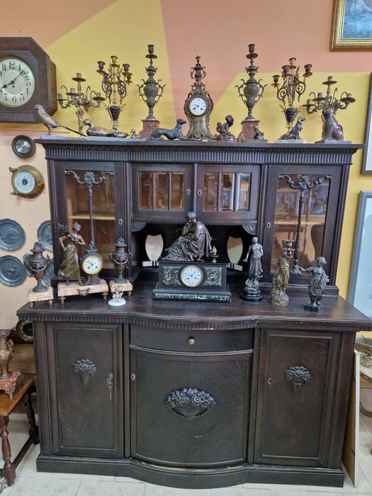 Красива антикварна картина масло върху платно