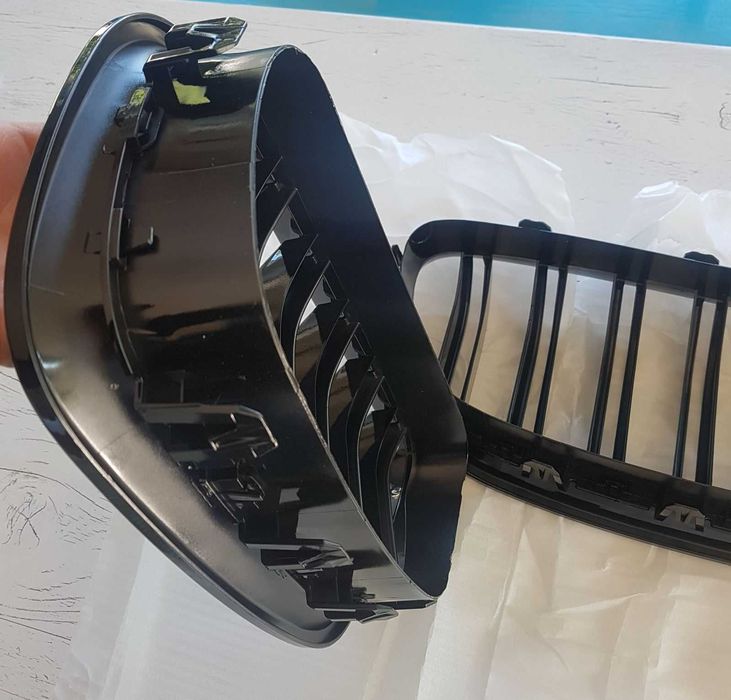 Бъбреци / Решетки за BMW F10 / F11 ; Черен Гланц Двойни