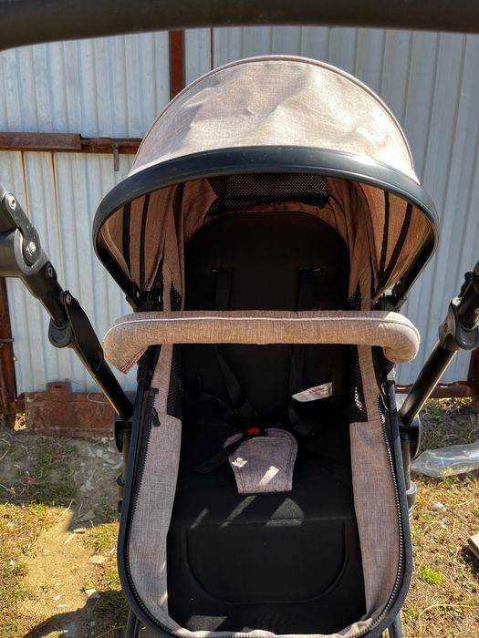 Коляска,прогулочный блок.Состояние хорошее .