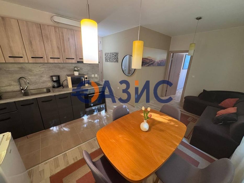 Двустаен апартамент в комплекс Тринити (без такса поддръжка), 54 кв.м.