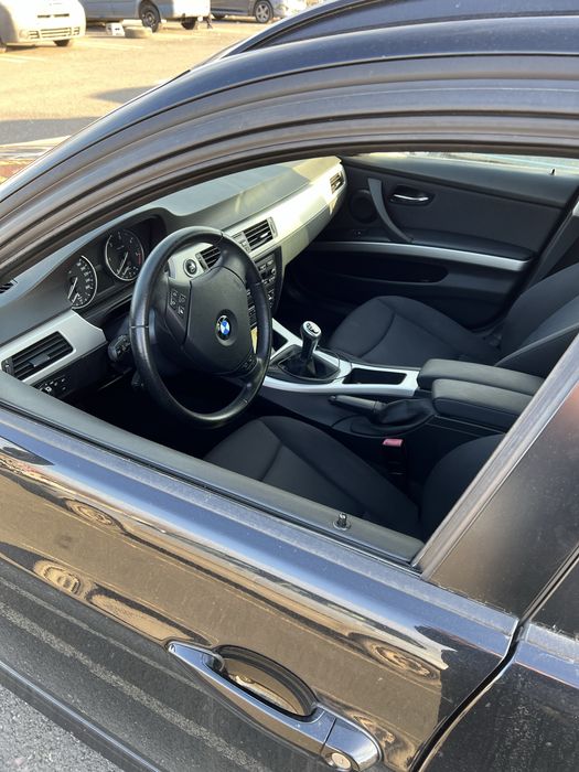 BMW e91 seria 3 318d 143cp impecabila