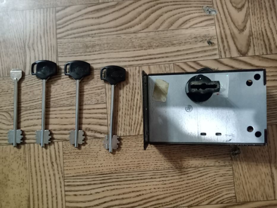 Замок дверной "Эльбор"