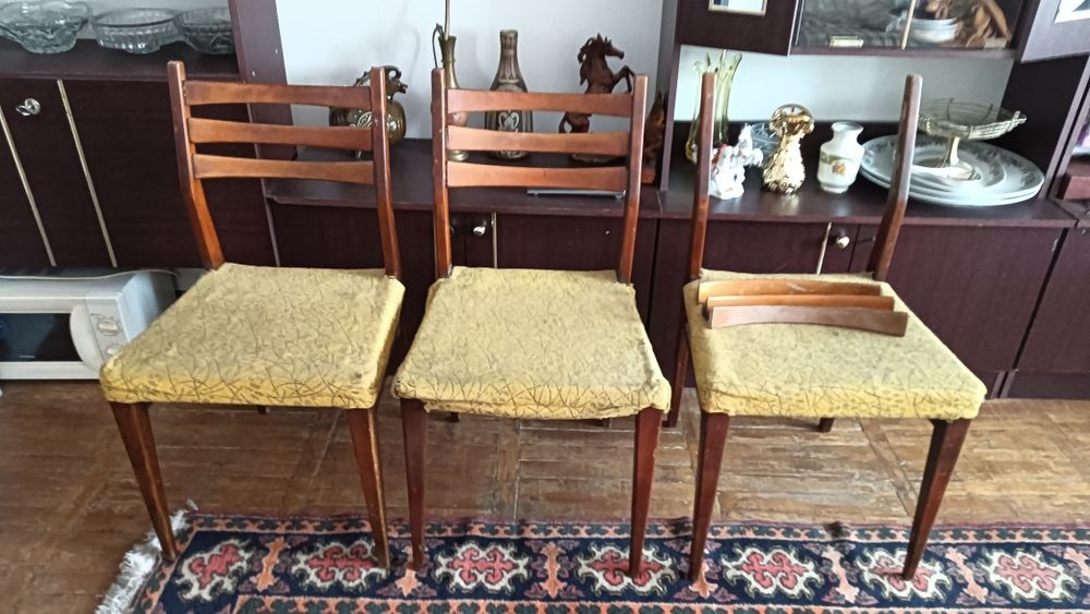 Мебель бу. Стулья румынские недорого.