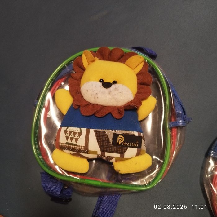 Vând ghiozdane pentru grădiniță