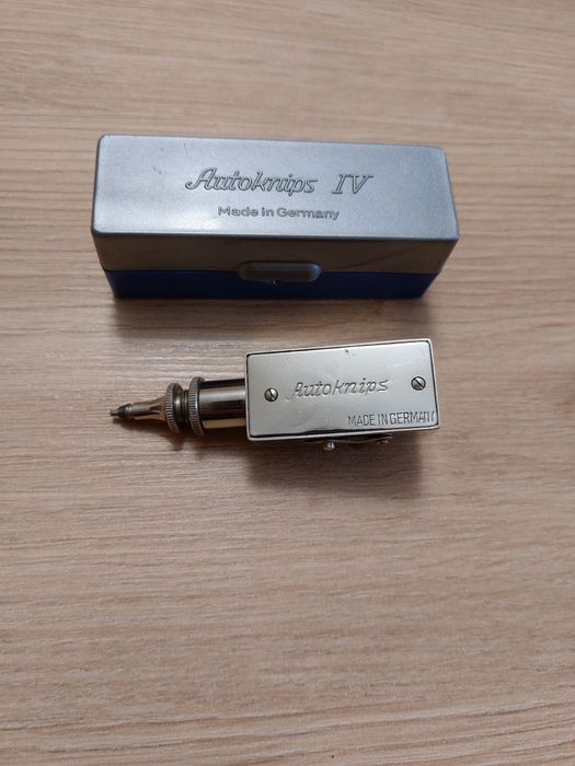 Механична автоснимачка Autoknips IV за аналогови фотоапарати