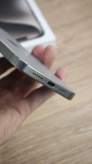 iPhone 15 Pro Max 256Gb | 79% | Apple Room