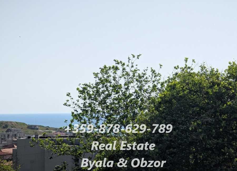 Продава се Тристаен апартамент в Бяла - 120 кв.м за 742 €/кв.м - Снимка #1