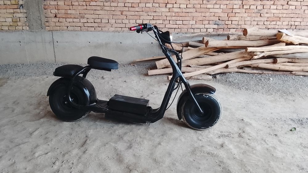 Скутер сотилади...