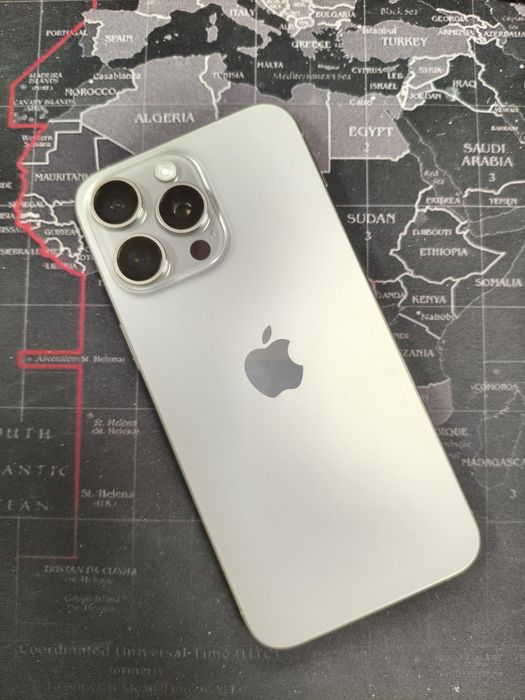 Iphone 15 pro max  natural titanium