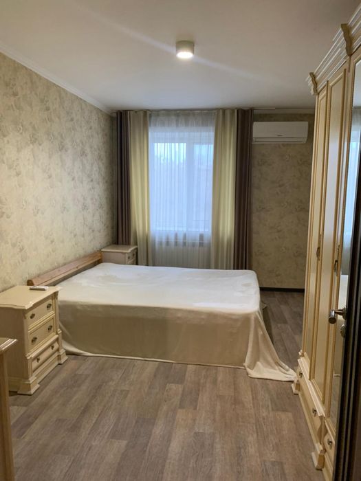 Продам трехкомнатную квартиру