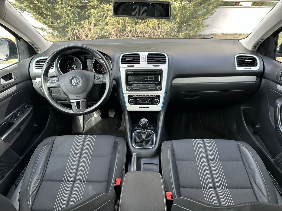 Volkswagen Golf 6 1.6 TDI Match • RATE • Trapă • Sport • Park Assist