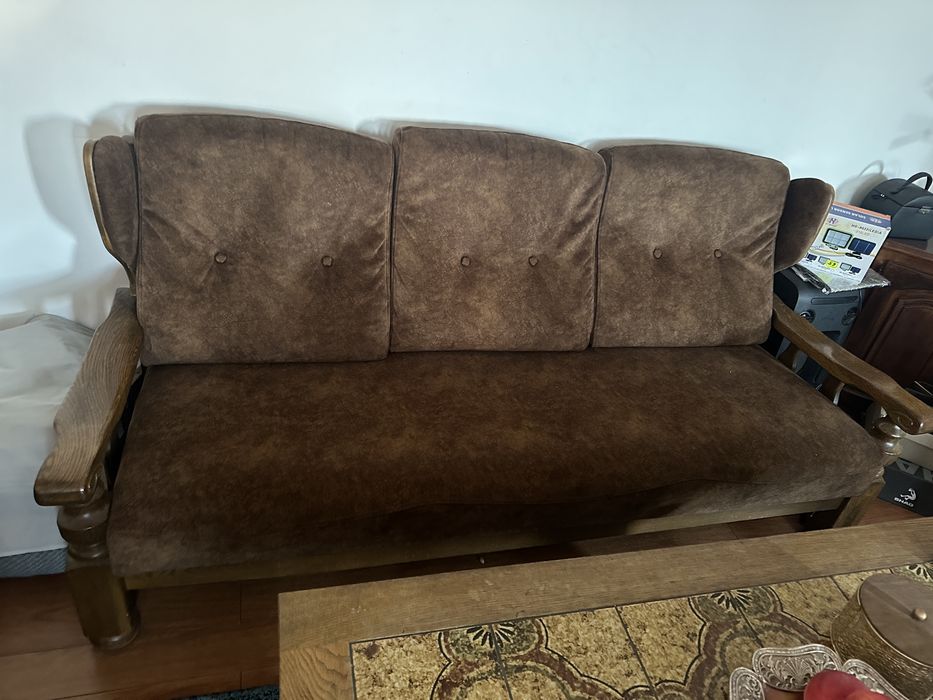 Set: canape si trei fotoli, lemn masiv