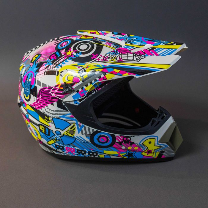 Каска с очила за ел. тротинетка , велосипед , мотокрос