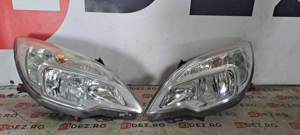 Faruri / Far stanga , far dreapta pentru Opel Meriva B anul 2010 - 2014 , pretul afisat este per bucata