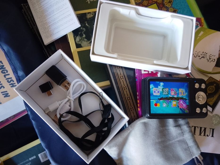 Fotoapparat, kamera, videokamera