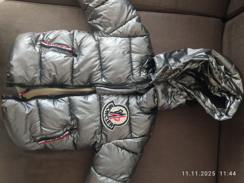 Продам детский комбинезон