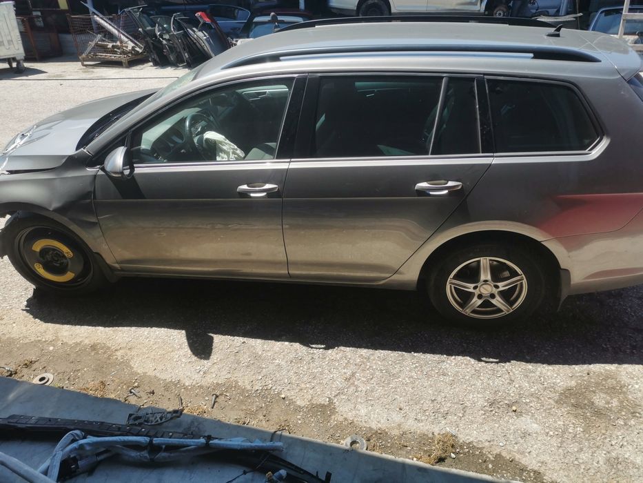 Vw Golf 7 Variant 1.6 110 к.с. На Части