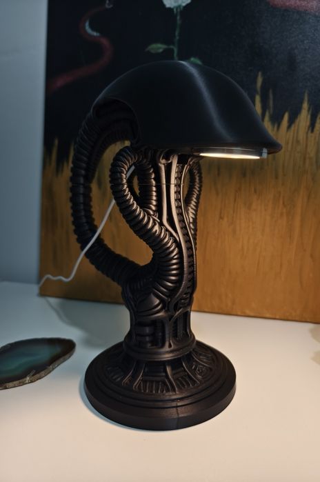Lampa Alien Neagra