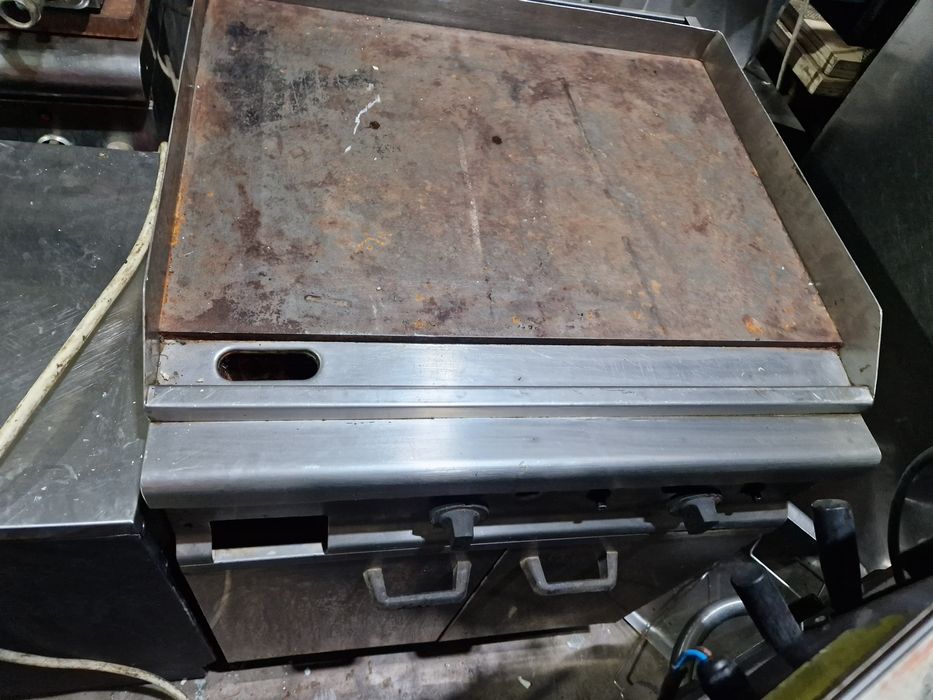 Grill de banc sau cu banc, electric sau gaz, inox