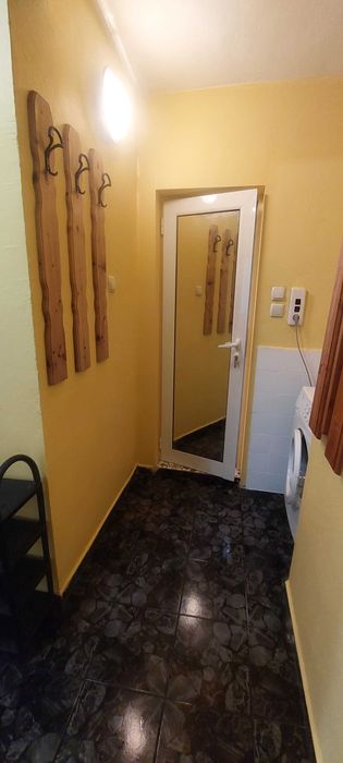 Дава се под наем Двустаен апартамент в Бургас, Лазур - 60 кв.м за 459 € - Снимка #4