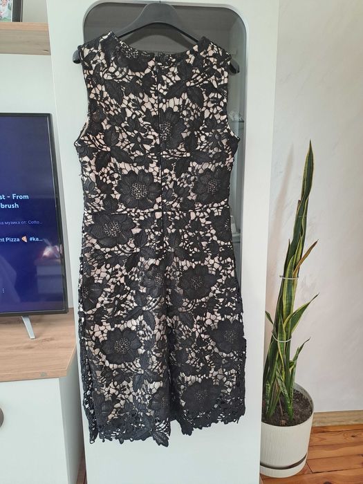 Елегантна  рокля *