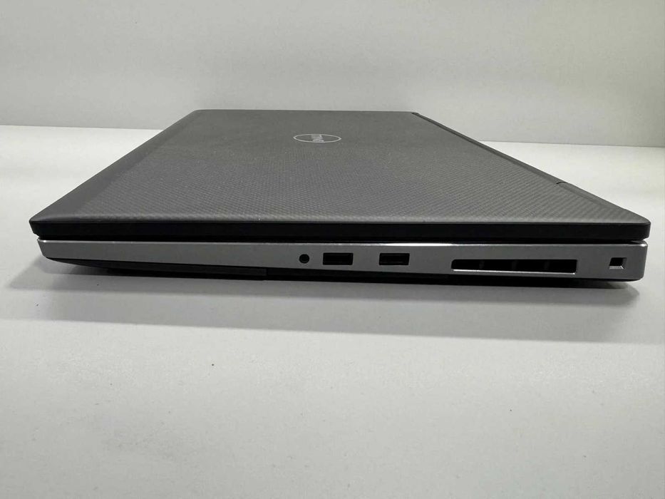 Laptop/Workstation SH Dell Precision 7730 i7-8850H QUADRO P5200 16 gb