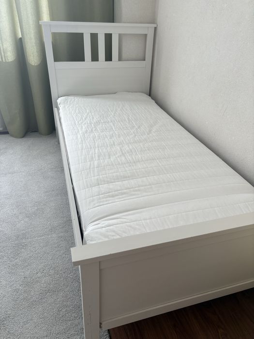 Продам кровать Икеа Хемнэс