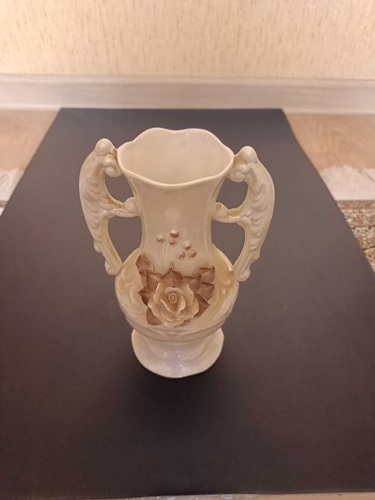 Фарфоровые изделия