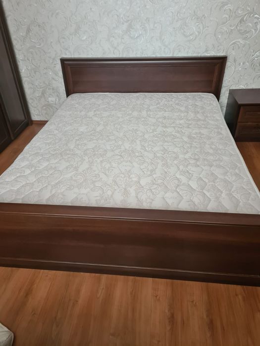 Двух спальная кровать