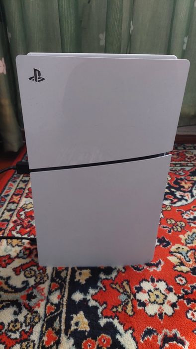 Sony PlayStation 5 slim ps5