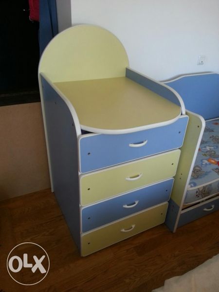 Детски креват, скрин и матрак 70/140