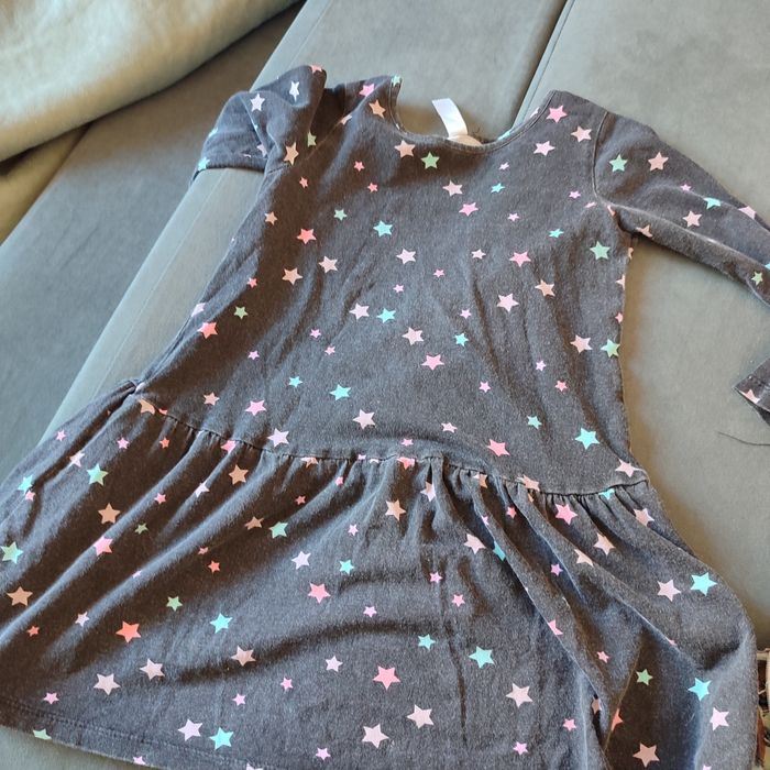 Детские платья 104-110, шляпки.