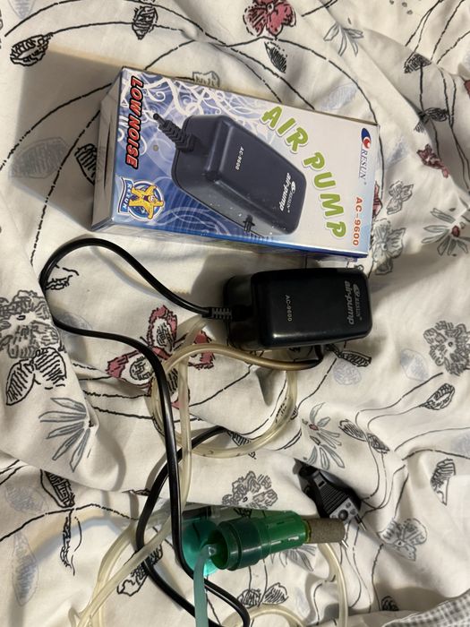 Incalzitoare acvariu si filtru aer pesti