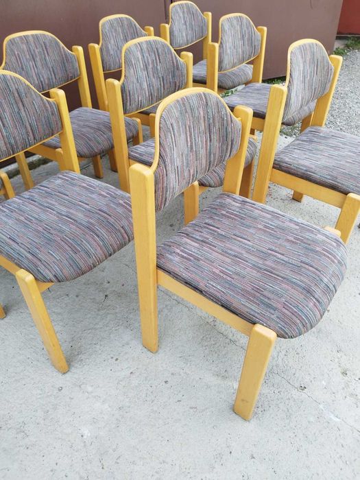 Стифиращи дървени столове