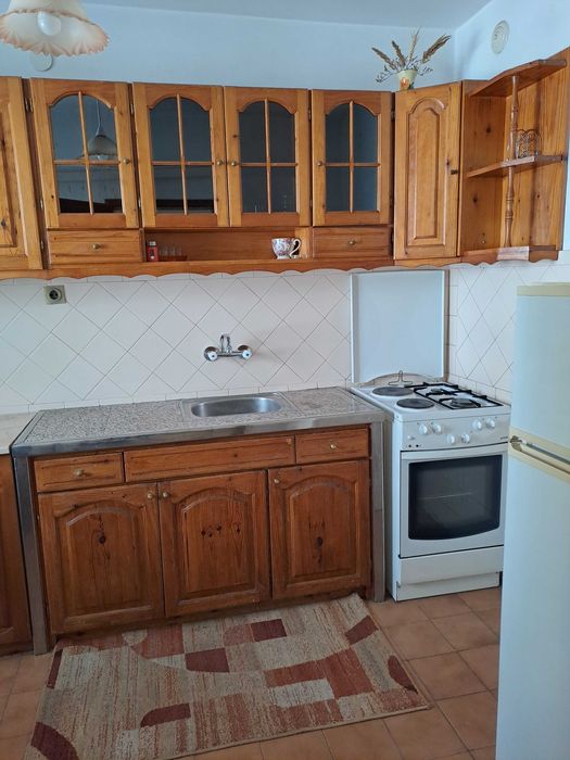 Дава се под наем Тристаен апартамент в Плевен, Широк център - 100 кв.м за 306 € - Снимка #3