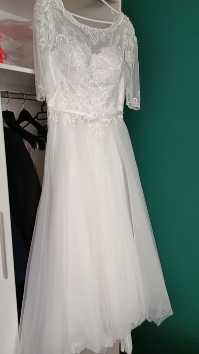 Vand Rochie Mireasa tip Printesa