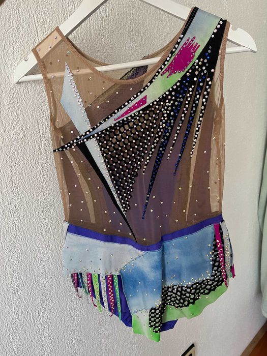 Трика за художествена гимнастика