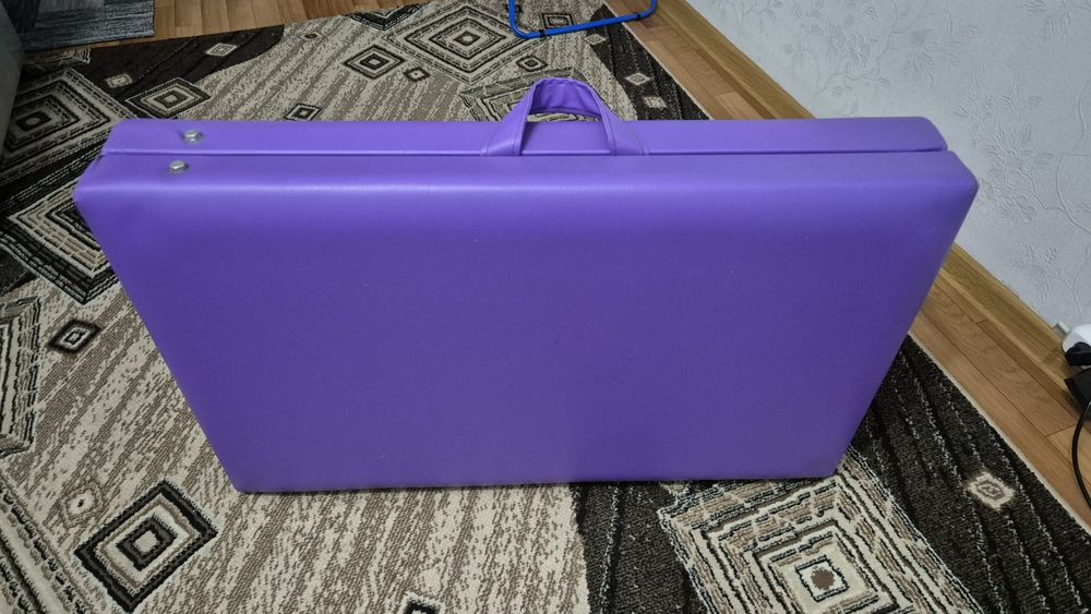 Продам  кушетку-чемодан