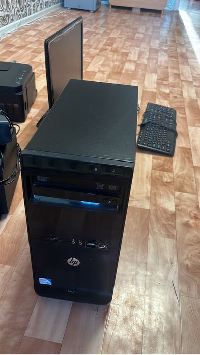 Монитор,клавиатура,процессор,принтер,колонка комплект