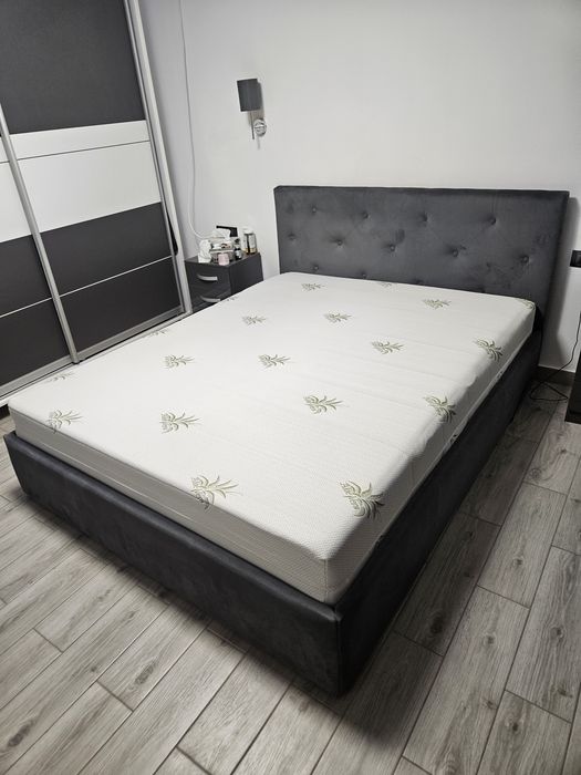 Pat tapițat 160x200 cm cu ladă depozitare și somieră metalică