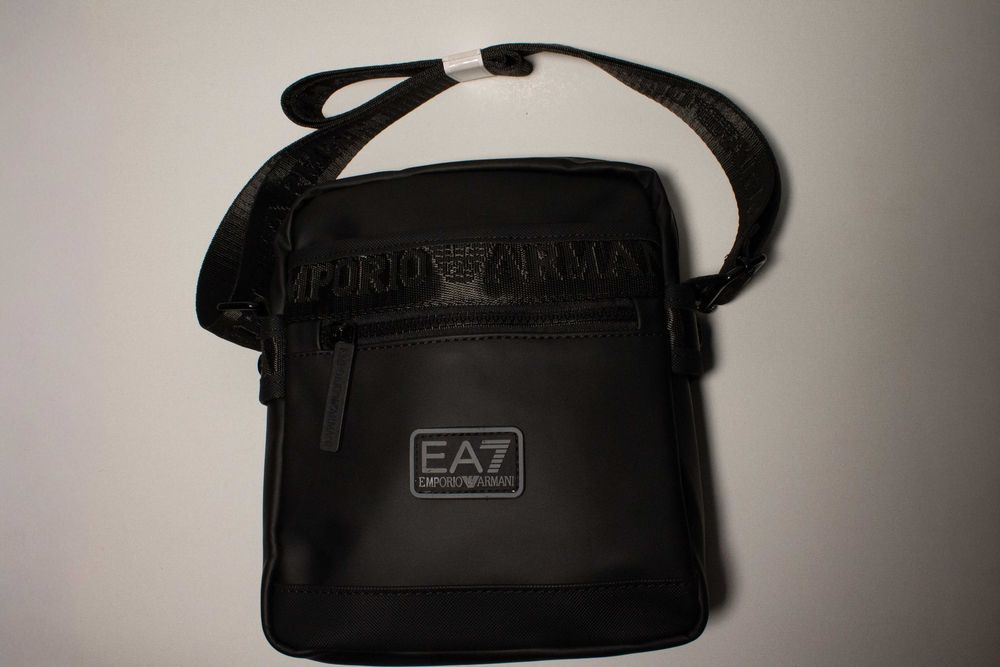 Borseta Armani neagra pentru barbati