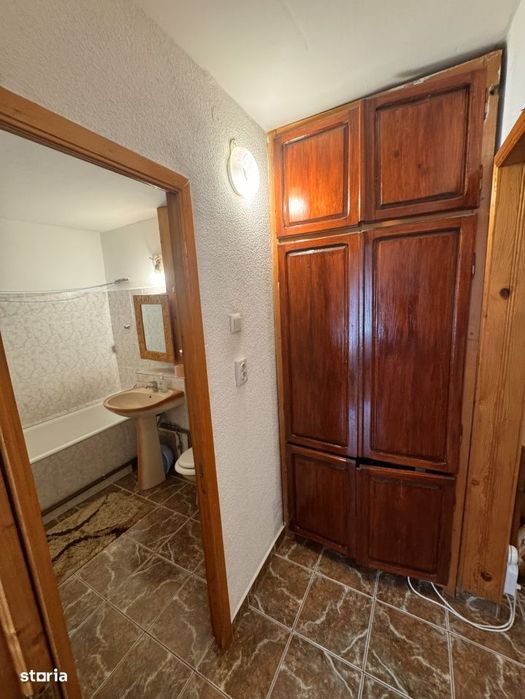 Apartament 3 camere, 68 mp, Craiovita Noua - Promenada Mall