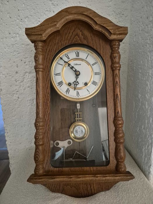 Ceas de perete antic