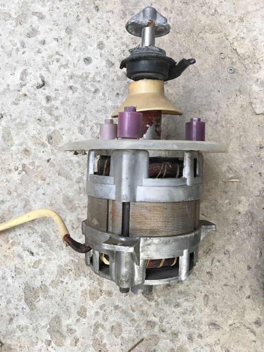 Продам электро двигатель