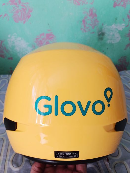 Продам мотошлем Glovo