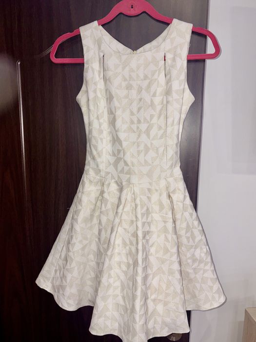 Рокли Хс Junona