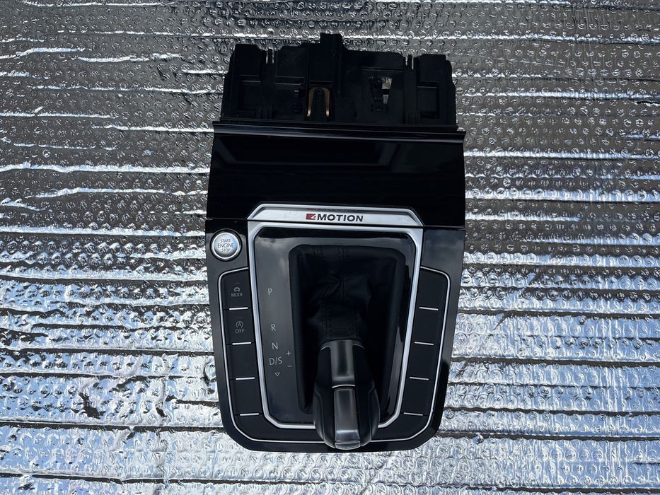 Consola centrala / Butoane / Nuca schimbator VW Passat B8 / Arteon