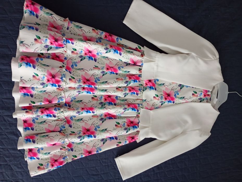 Rochita cu sacou pt.9 ani