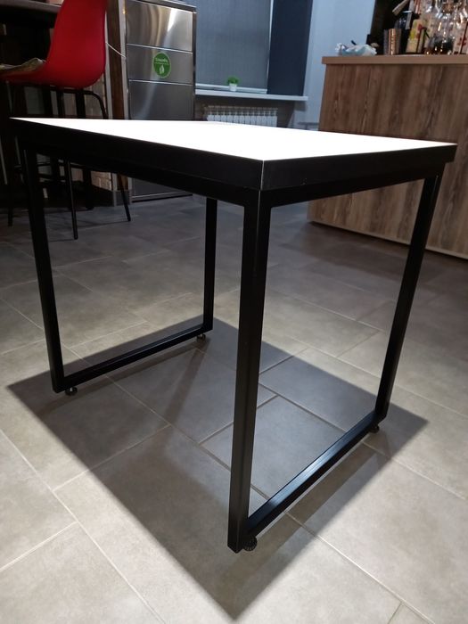 Столы кофейные,лофт.