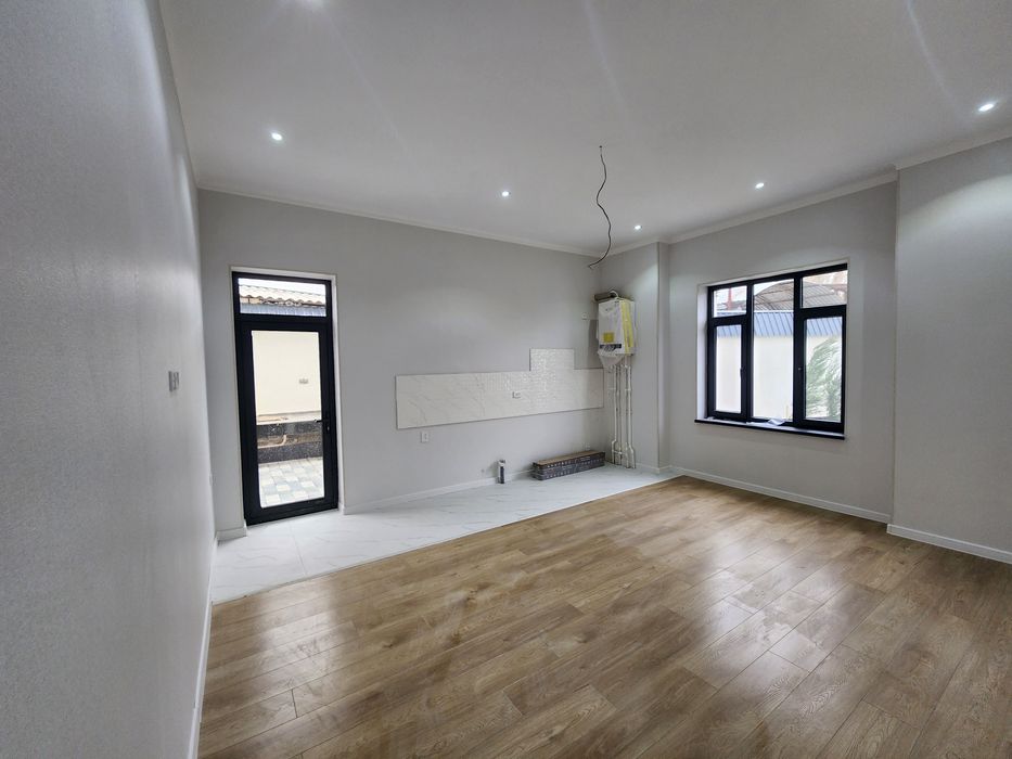 СОТИЛАДИ! 2 Каватли замонавий коттедж!

Чирчиқ шаҳри, о